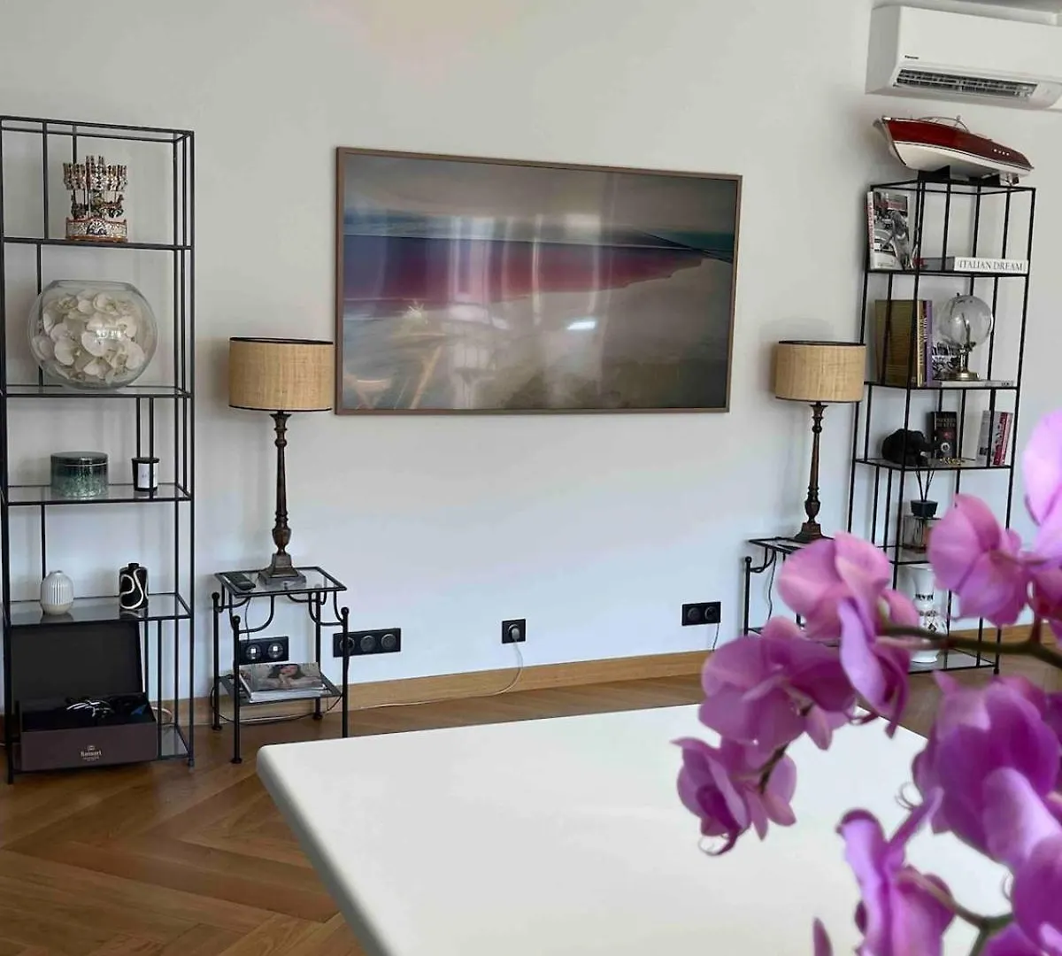 Beautiful Apartment Terrace Invalides And Fireplace Paryż Francja